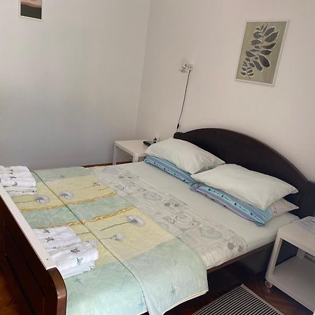 Apartments Topic & Krk Central Location Veglia Exterior foto